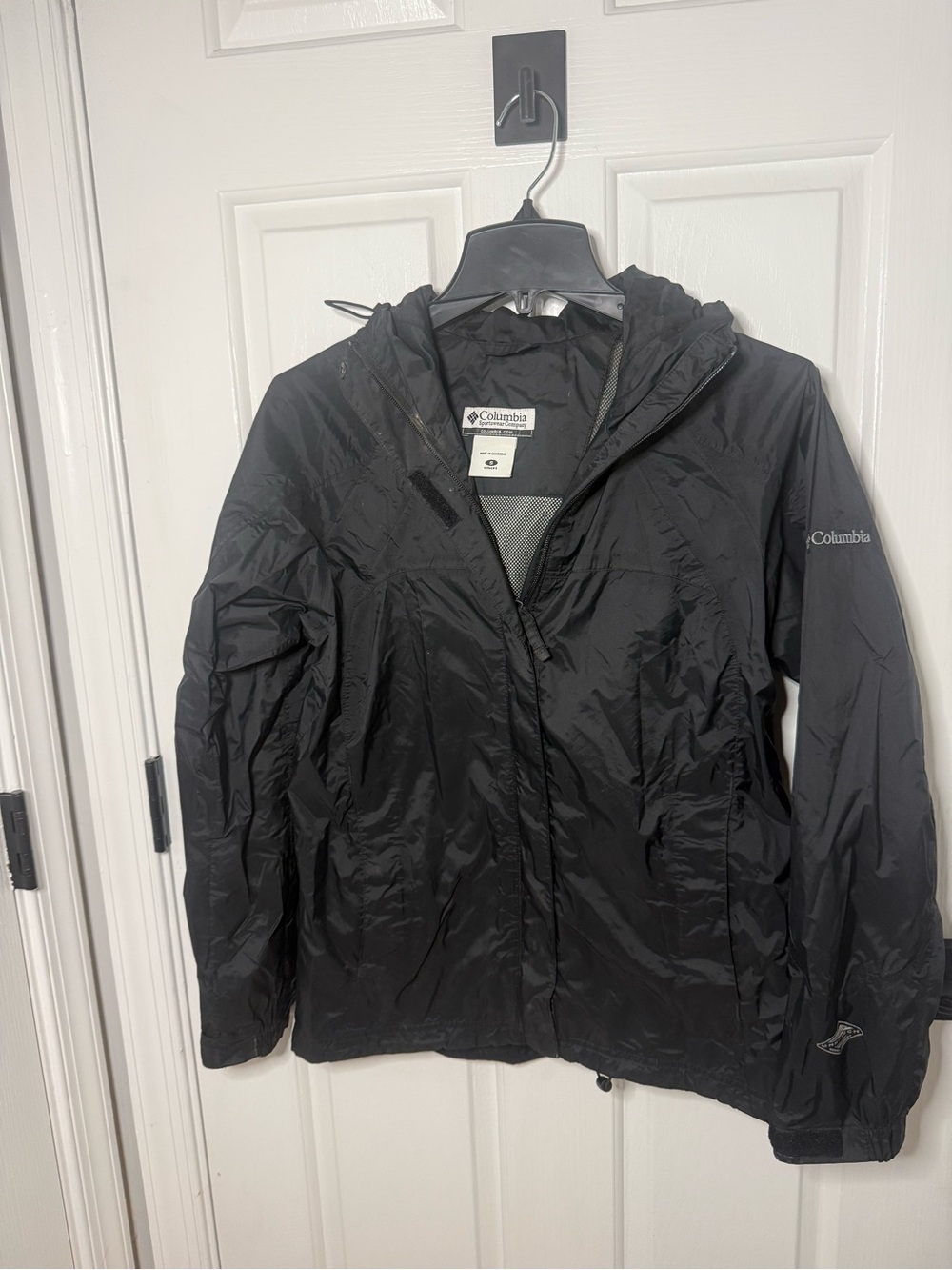 Columbia Black Women's Hooded Windbreaker Jacket